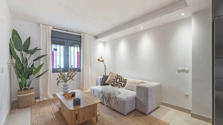 Terrazas y Balcones Encantadores para Realzar tu Mesa de Comedor